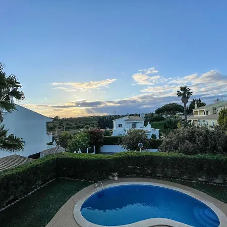 Vivenda Shakira V3 Com Piscina Quinta Das Flores Branqueira Willa