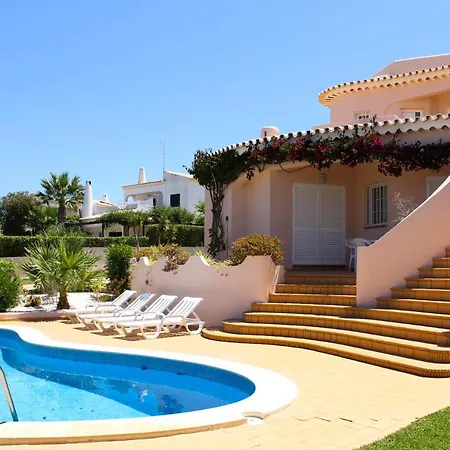 Vivenda Shakira V3 Com Piscina Quinta Das Flores Branqueira * 알부페이라