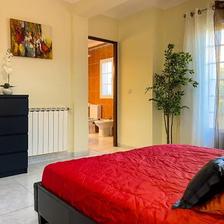 ヴィラ Vivenda Shakira V3 Com Piscina Quinta Das Flores Branqueira アルブフェイラ